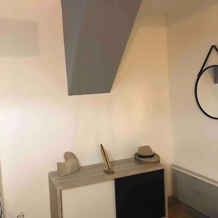 Апартаменты Guestready - Lively Apt Near Pomnik Admiral Victor Guy Duperre *