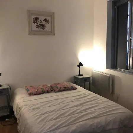 Guestready - Lively Apt Near Pomnik Admiral Victor Guy Duperre * Ла-Рошель
